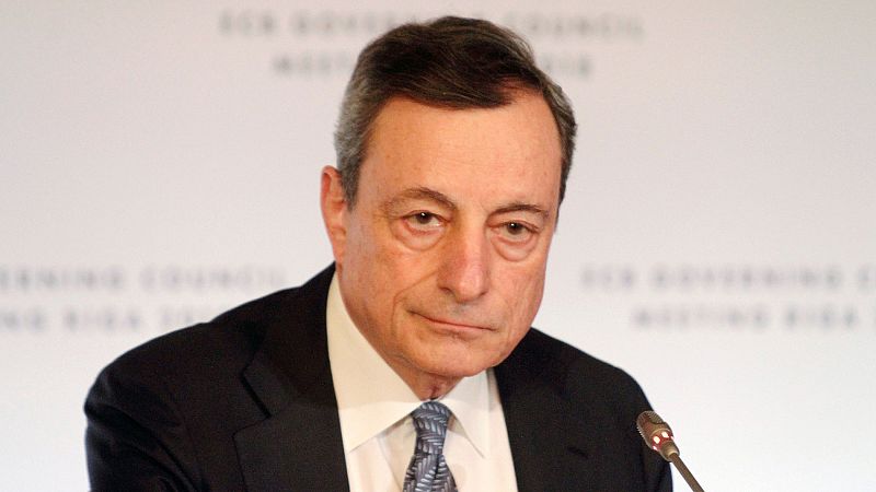 El BCE rebajará las compras de deuda a 15.000 millones en octubre y las concluirá en diciembre