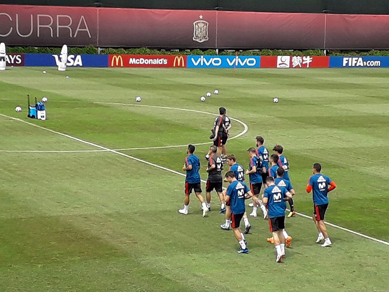 Sesión de recuperación tras el empate ante Portugal sin los titulares