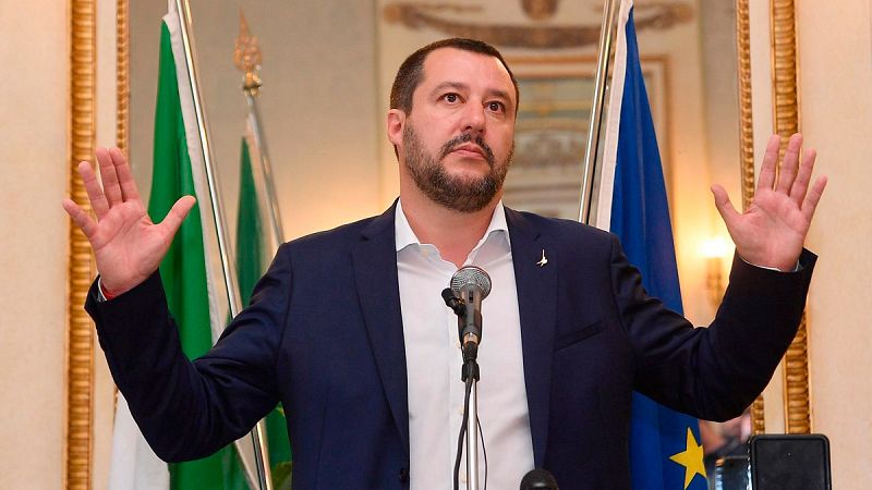 Salvini insiste en que los barcos de las ONG que rescatan migrantes en el Mediterráneo no podrán desembarcar en Italia