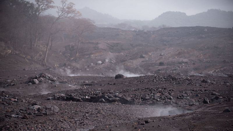 Concluyen las labores de búsqueda en el volcán de Guatemala dos semanas después de la erupción
