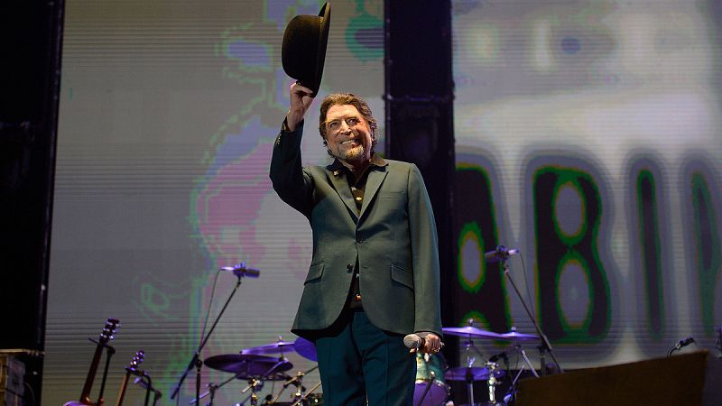Joaquín Sabina cancela los cuatro conciertos restantes de su gira 'Lo niego todo'