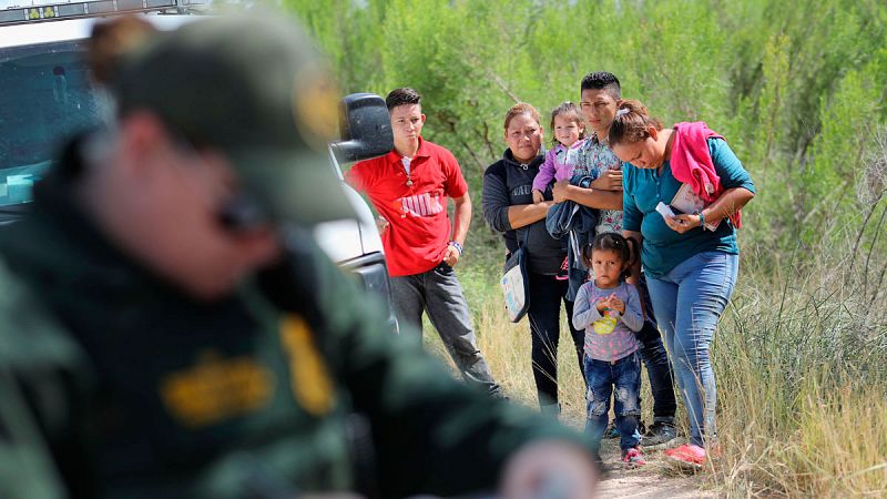 Una grabación muestra la angustia de los niños separados de sus padres en la frontera de EE.UU.