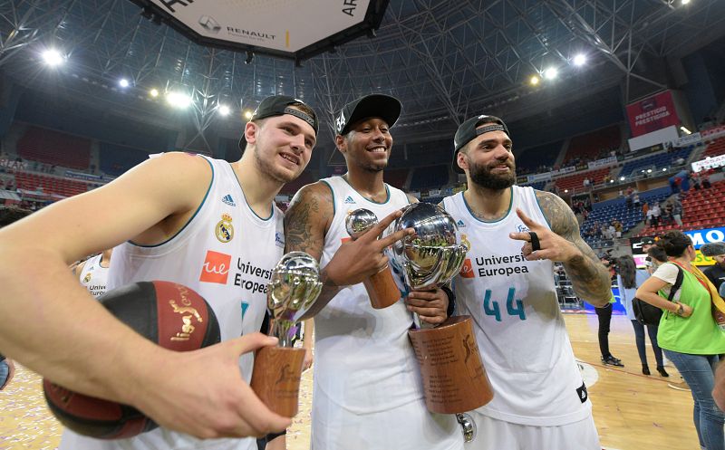 Luka Doncic vence emocionado la ACB antes de afrontar el 'draft' de la NBA
