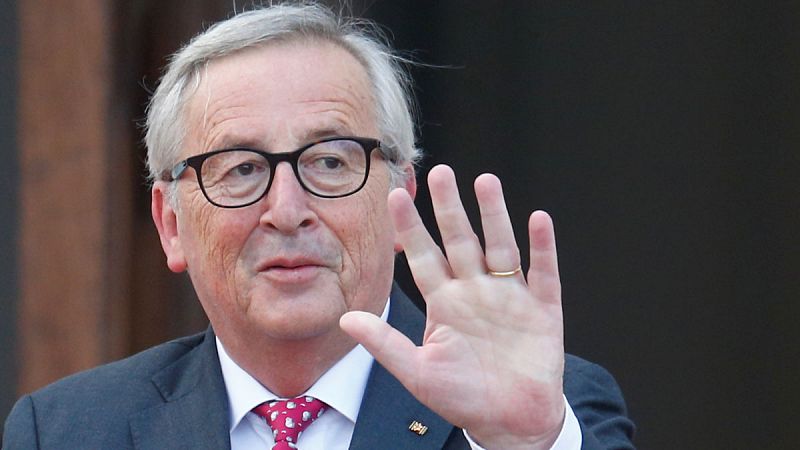 Juncker convoca una minicumbre sobre inmigración con países "interesados en encontrar soluciones europeas"