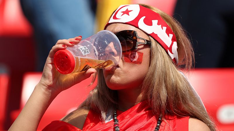 La UEFA autoriza la venta de alcohol en los estadios desde la próxima temporada