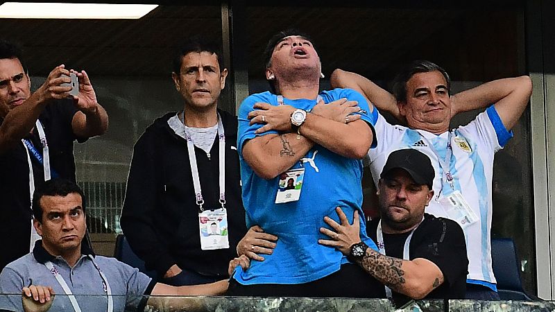 Maradona niega que fuera hospitalizado tras el Nigeria-Argentina