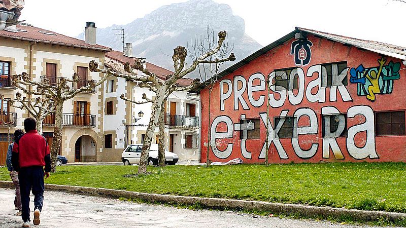 El Gobierno iniciará el acercamiento de los presos de ETA con los enfermos y mayores de 70 años