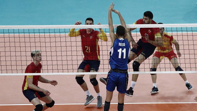 Una intratable Italia deja a Espaa sin el oro en voleibol