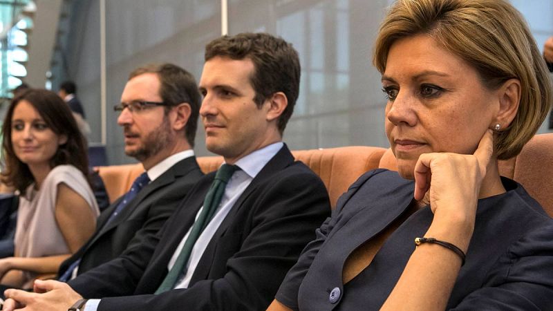 Aznar entra en campaña: Cospedal y Margallo sitúan a Casado como su 'heredero'