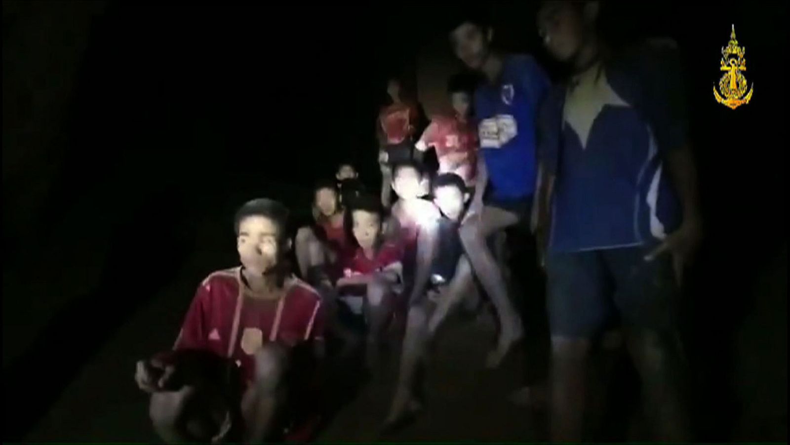 Encuentran con vida a los 12 menores perdidos hace nueve días en una cueva de Tailandia