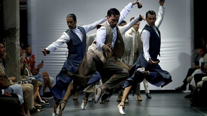 Oteyza viste el movimiento del Ballet Nacional de España