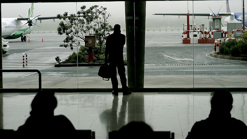 El Gobierno autoriza tramitar de urgencia el decreto para subir al 75% la subvención de los vuelos de residentes en las islas