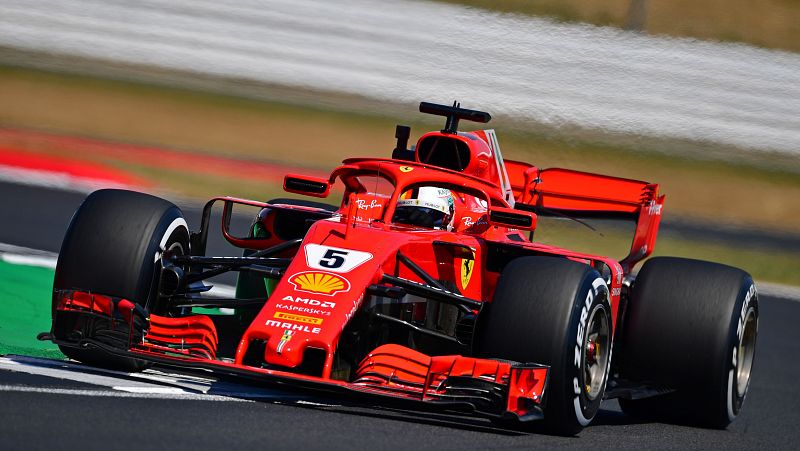 Vettel, el más rápido en los libres por delante de los Mercedes, Alonso, sexto