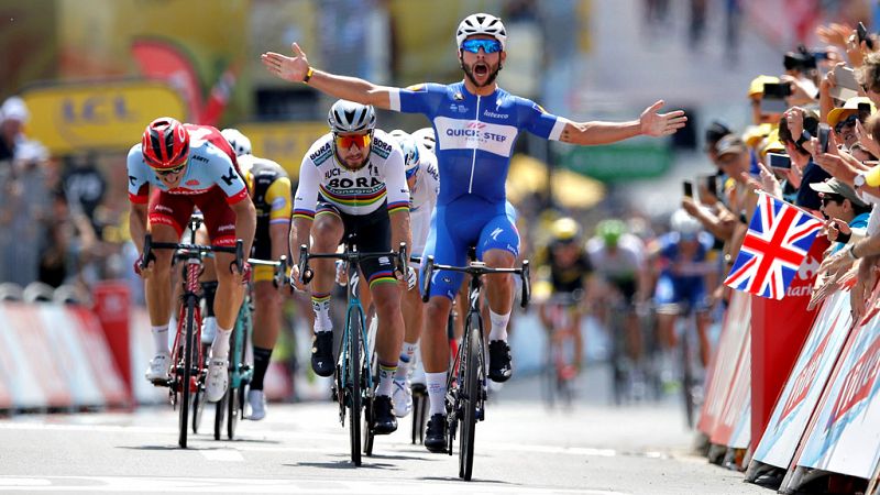 Gaviria gana en su debut mientras Froome, Porte y Quintana se dejan tiempo