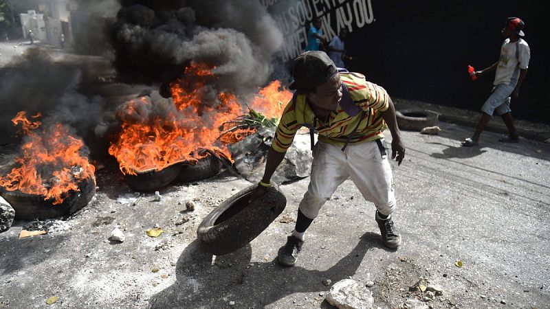 El Gobierno de Haití revoca el fuerte incremento a los combustibles tras las violentas protestas que han dejado al menos tres muertos