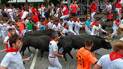Sptimo encierro vibrante de los Jandilla con un herido por asta de toro