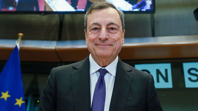 Todos los miembros del BCE, de acuerdo en reducir y concluir las compras de deuda