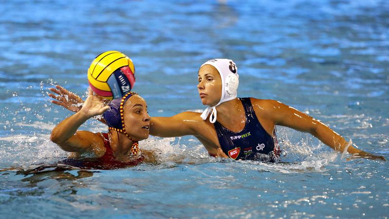 España arrolla a Hungría en su debut en el Europeo de Barcelona