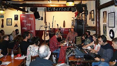 De los más natural - Libertad 8, la catedral de los cantautores y los cuentistas - 29/07/18 - escuchar ahora