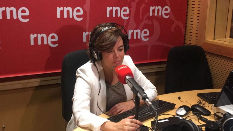 Santamara dice que Rajoy no le ha pedido "nada" y que no tiene "ni idea" de si est interviniendo a su favor