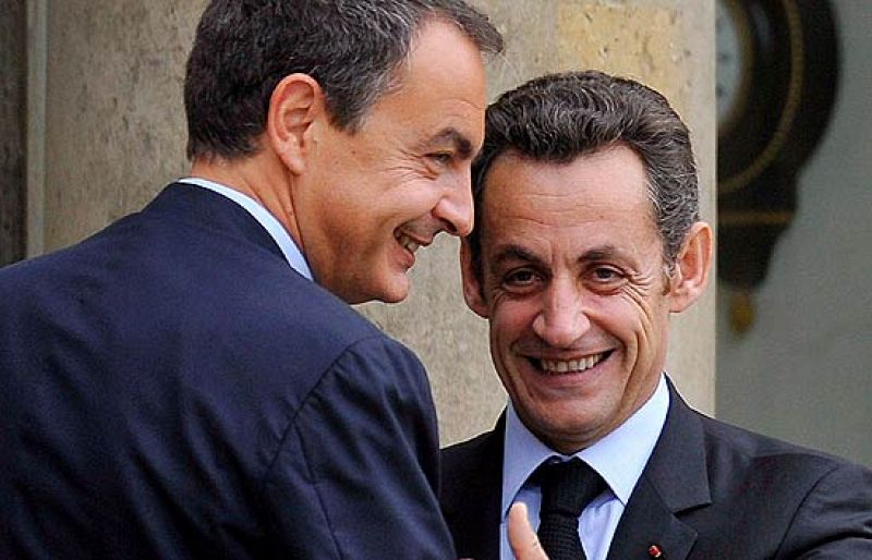 Zapatero asegura que el Gobierno garantizará los préstamos interbancarios