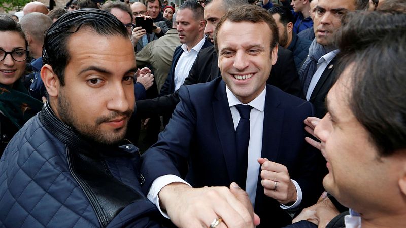 El Elíseo sabía desde mayo que un guardaespaldas de Macron agredió a un manifestante