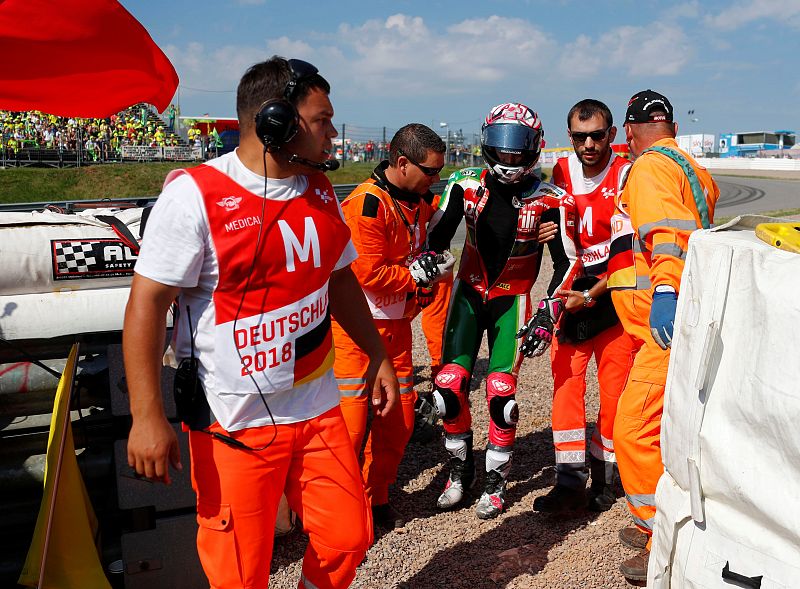 Aleix Espargaró recibe el alta tras su accidente en Alemania