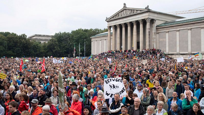 Miles de manifestantes marchan en Múnich contra el giro derechista y la línea dura en materia de migración de la CSU