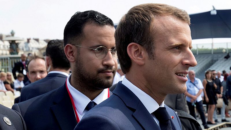 El guardaespaldas de confianza de Macron, imputado por violencia contra manifestantes