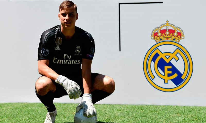 Lunin: "Quiero poner mi granito de arena para que el Real Madrid siga siendo el mejor del mundo"
