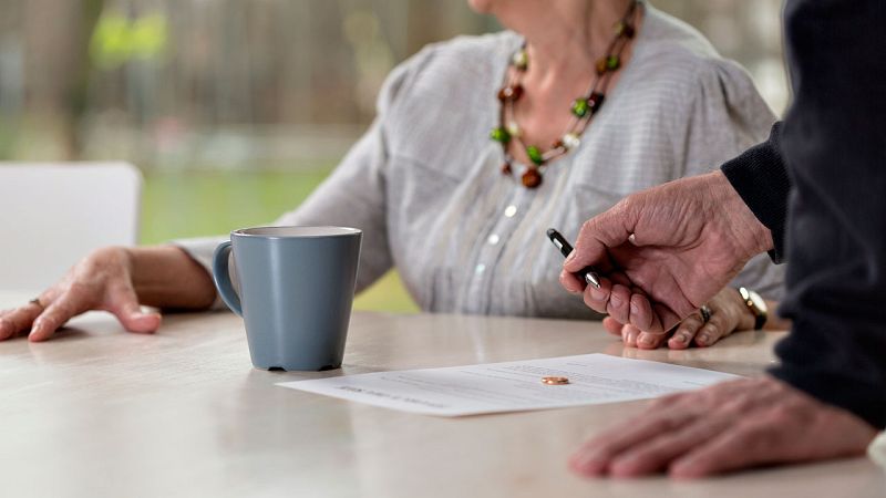 El Supremo establece que la pensión compensatoria por divorcio se extingue cuando el excónyuge se vuelve a casar