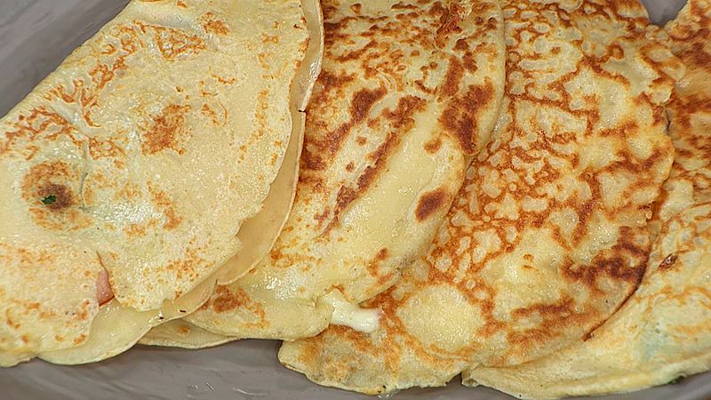 Filloas de queso y lac�n