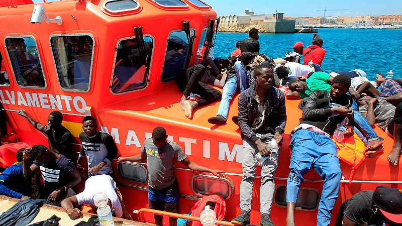 820 inmigrantes rescatados de 55 pateras en las costas andaluzas