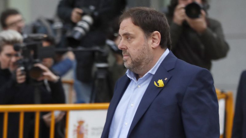 La defensa de Junqueras y Romeva pide al Tribunal Supremo que sustituya la prisión por su arresto domiciliario