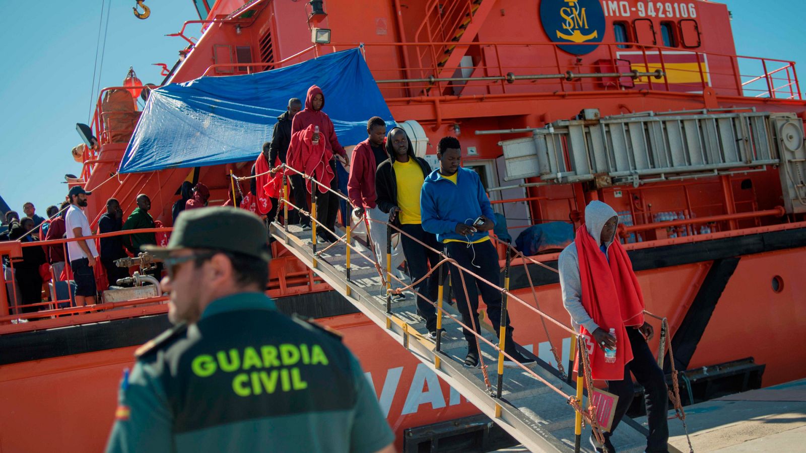 Casi 24.000 migrantes atendidos en las costas andaluzas de enero a julio de 2018, el mismo número que en todo 2017