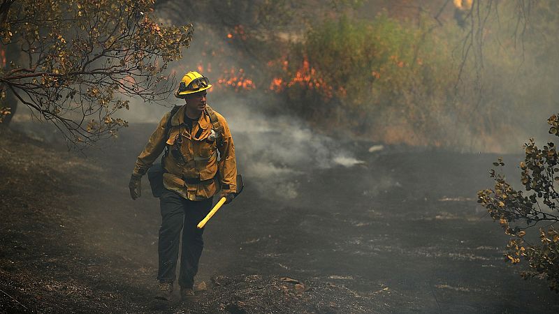 El incendio en el norte de California (EE.UU.) sigue fuera control