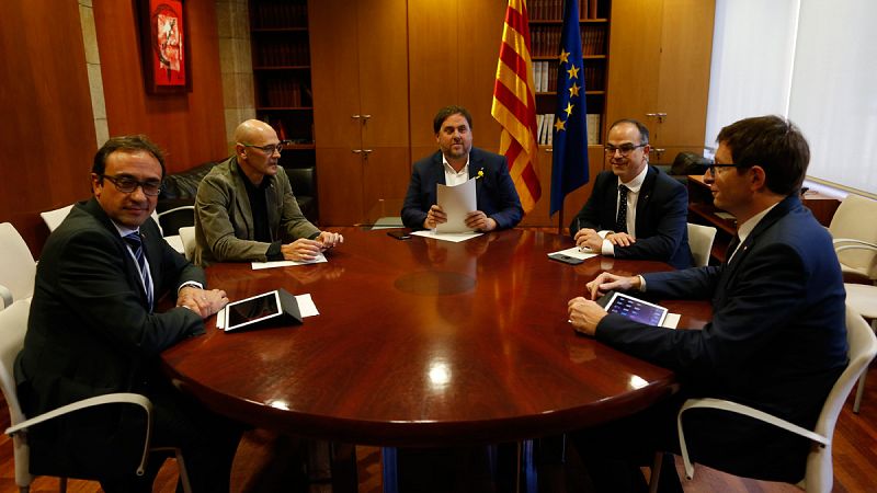El Supremo confirma la suspensión de cargo público de los cinco diputados independentistas presos y de Puigdemont