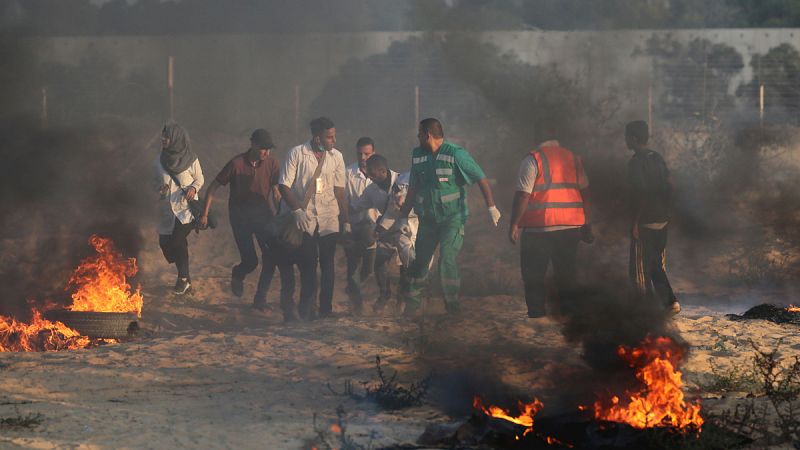 Muere un menor palestino herido la víspera por fuego israelí en las protestas de Gaza