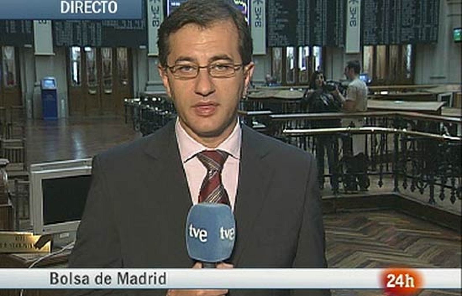 La Bolsa de Madrid continúa con su recuperación tras la debacle de la pasada semana y este martes el principal indicador,el Ibex 35, ya gana un 5,32%.