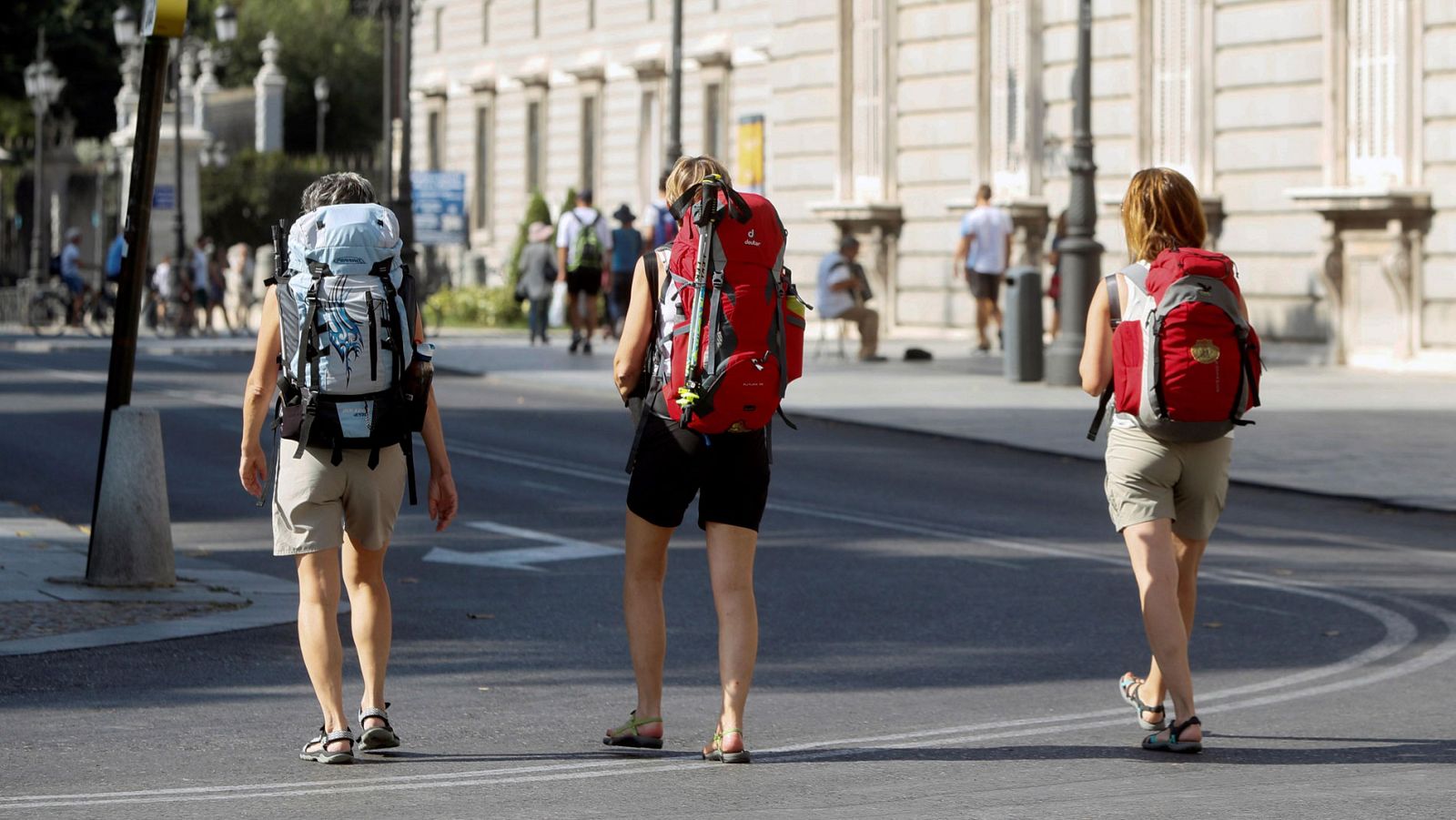 Competencia impugna las normas aprobadas para alquileres turísticos en Madrid, Bilbao y San Sebastián