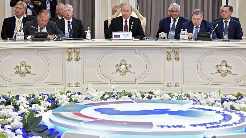 Rusia, Kazajistán, Azerbaiyán, Irán y Turkmenistán firman la Convención sobre el estatus del mar Caspio