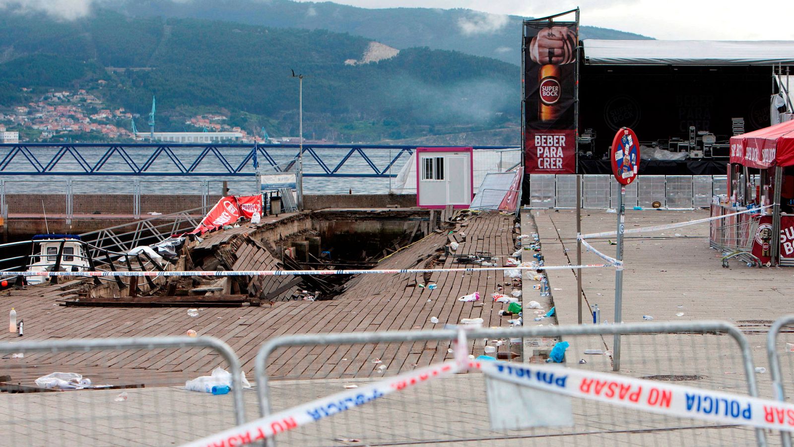 Las primeras hipótesis sobre el derrumbe de la plataforma de Vigo apuntan a un problema en la estructura o falta de mantenimiento