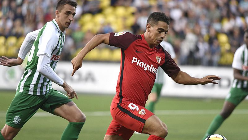 El Sevilla golea al Zalgiris y da un nuevo paso hacia la Europa League
