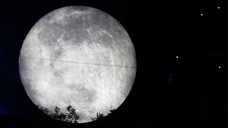 La existencia de agua en la Luna, demostrada con pruebas directas por primera vez