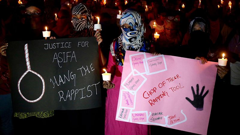 Condenados a pena de muerte dos hombres por violar a una niña de ocho años en India