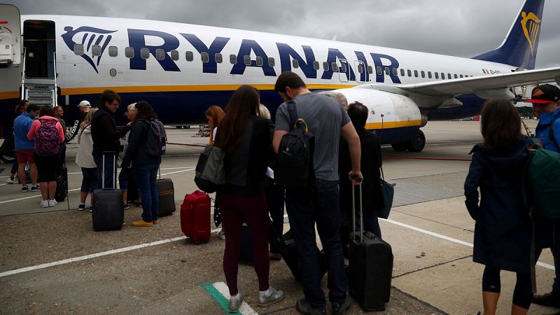 Ryanair cobrará por el equipaje de mano a partir de noviembre