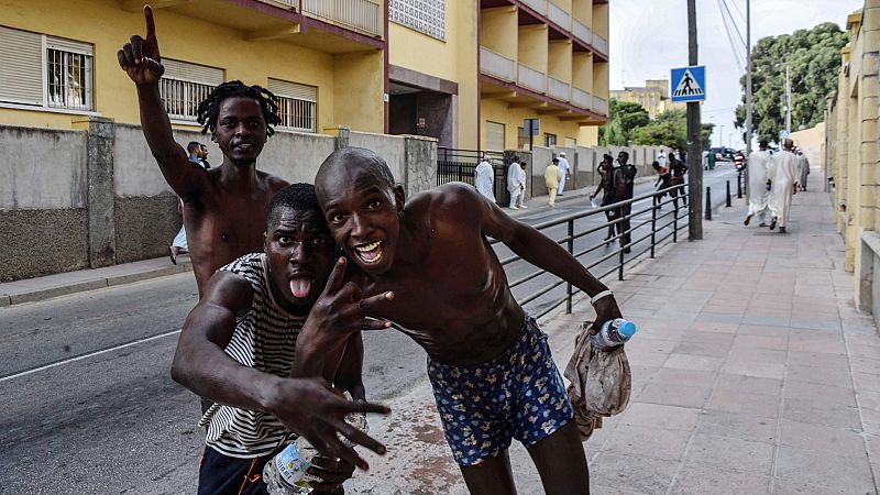 El Gobierno justifica las devoluciones de migrantes a Marruecos y califica de "inaceptable" la violencia contra los agentes