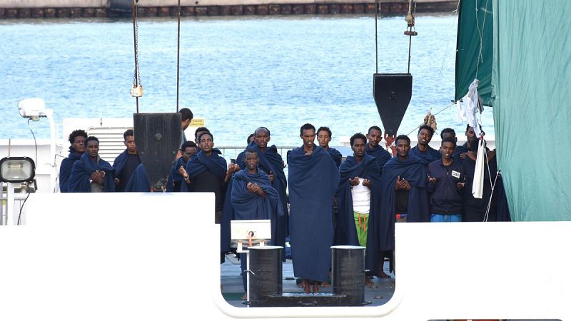 Salvini confirma que los migrantes del Diciotti bajarán en las próximas horas