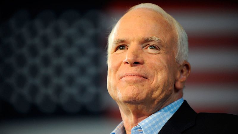 Muere a los 81 años el senador republicano John McCain por un cáncer cerebral
