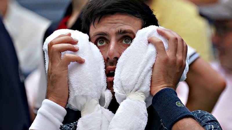 Djokovic deja atrás a un correoso Fucsovics en su debut en el US Open
